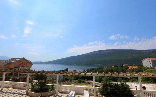 Herceg Novi, Djenovici – Two bedroom apartment with amazing sea view and spacious terrace