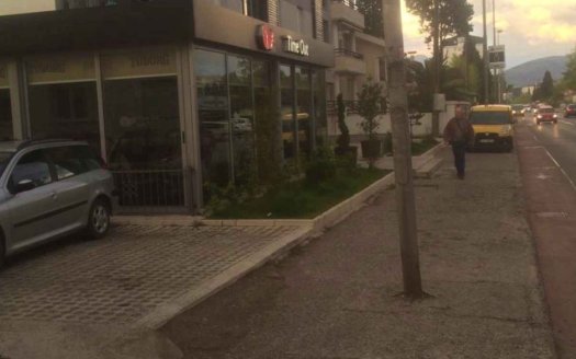 Podgorica, Pobrezje – Commercial space located in a newer building