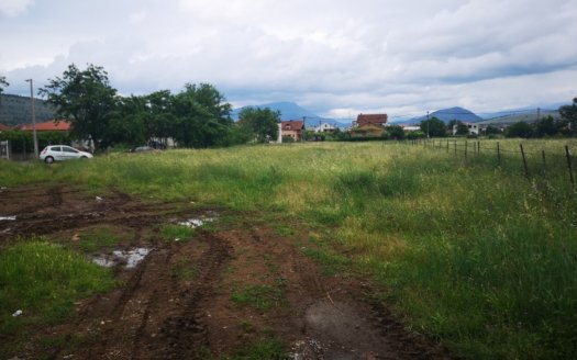 Podgorica, Gornja Gorica – Urbanized plot located along the main road