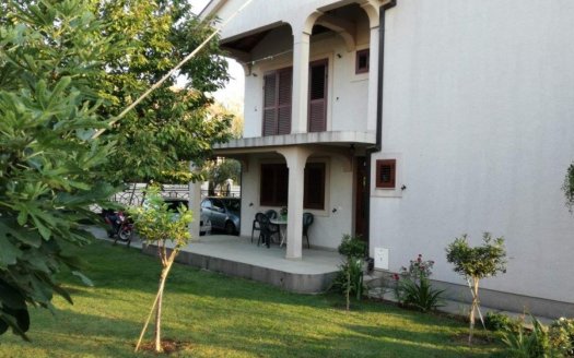 Podgorica, Donja Gorica – New house with two apartments