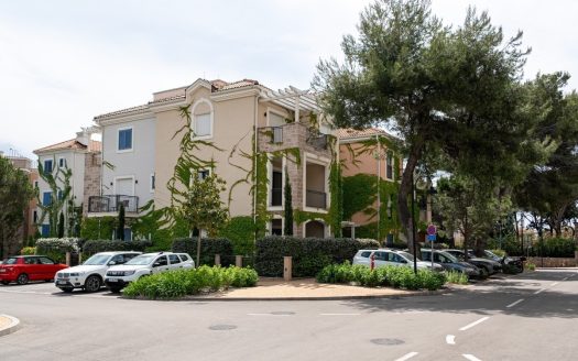 Centrale, Luštica Bay – Luksuzan stan sa jednom spavaćom sobom i baštom