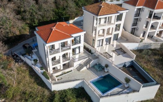 Budva, Rezevici – Newly built villa for sale