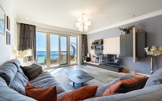 Tivat, Luštica Bay – Seafront 3-beds apartment for sale