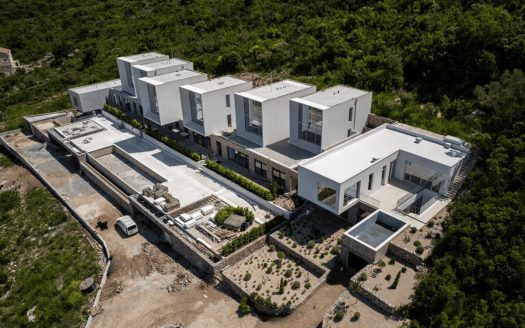 Tivat, Krašići – Moderna vila sa panoramskim pogledom