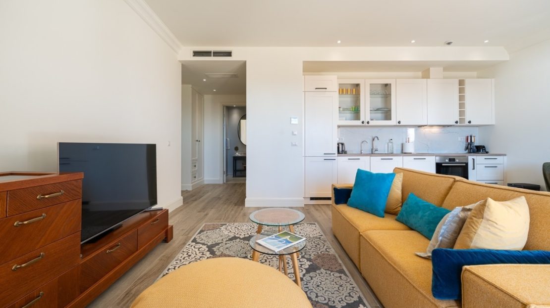 stanovi lustica bay marina prodaja