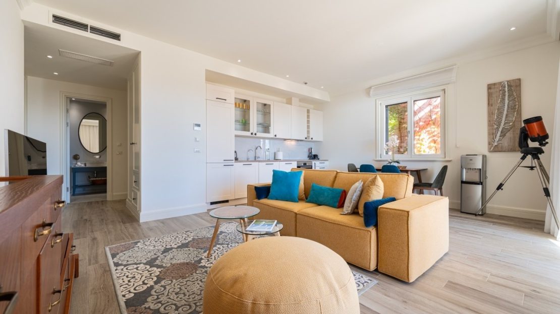 stanovi lustica bay marina prodaja