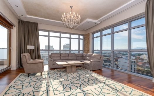 Podgorica, Center – Three bedroom penthouse for rent