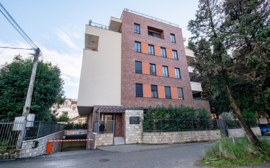 Podgorica, Gorica C – Trosoban stan za izdavanje