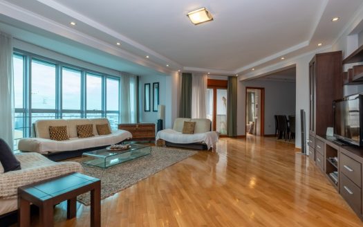 Podgorica, Preko Morače – Trosoban stan sa garažom na prodaju