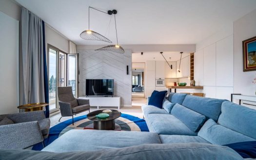 Tivat, Seljanovo – Luksuzan dvosoban stan s blizu mora, prodaja