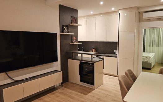 Tivat, Brdaševo – Moderan dvosoban stan sa na prodaju