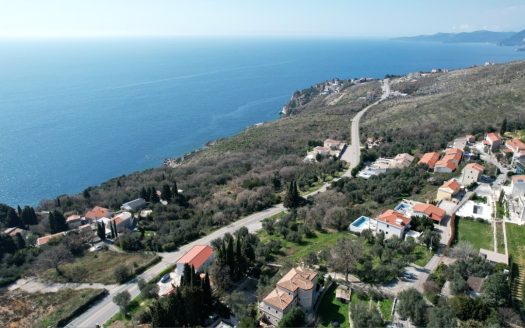 Budva, Reževići – Urbanizovan plac za kuću s pogledom na more