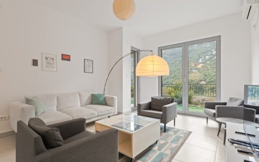 Kotor, Morinj – Three bedroom apartment in a complex with a pool