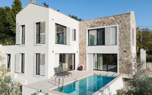 Kotor, Kavač – Nova vila sa bazenom i pogledom tivatski zaliv
