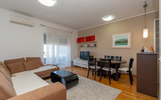 Podgorica, City Kvart – Dvosoban stan sa garažnim mjestom, za izdavanje